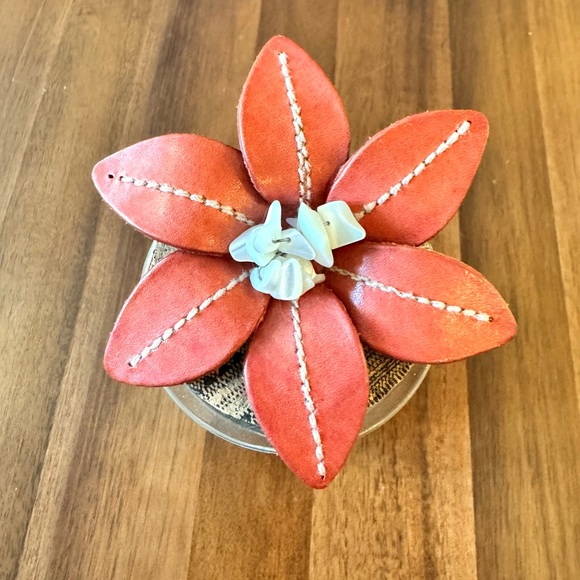 Leather Flower Brooch - Picture 2 of 7